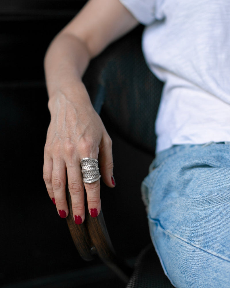 Silver braided ring embossed - jewerly-store-s